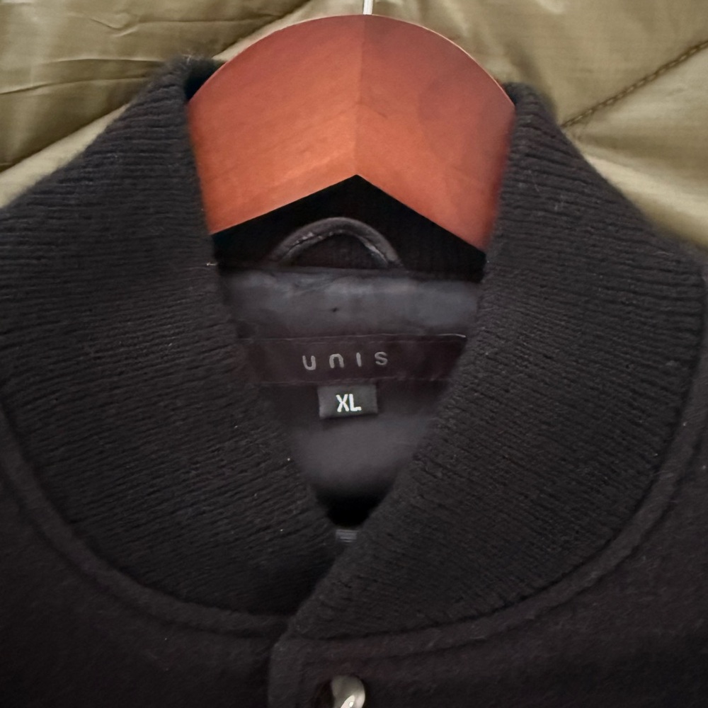 UNIS NYC, varsity bomber jacket, made in 🇺🇸 butter soft leather sleeves - Picture 3 of 12